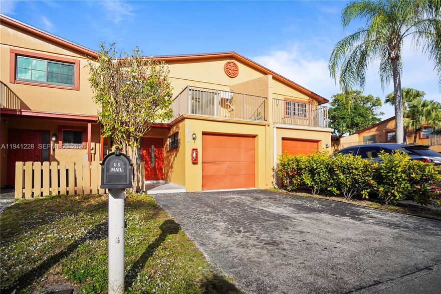 THE ONLY 4-BEDROOM HOME IN FAIRWAYS OF SUNRISE.1 ground-floor bedroom with 1.5 bathroom.
Low HOA Only $254/Month. Roof replaced in 2021 and HVAC 2018. Clean,modern kitchen with granite countertops and updated appliances.Vacant and move-in ready. Rare opportunity in this subdivision.