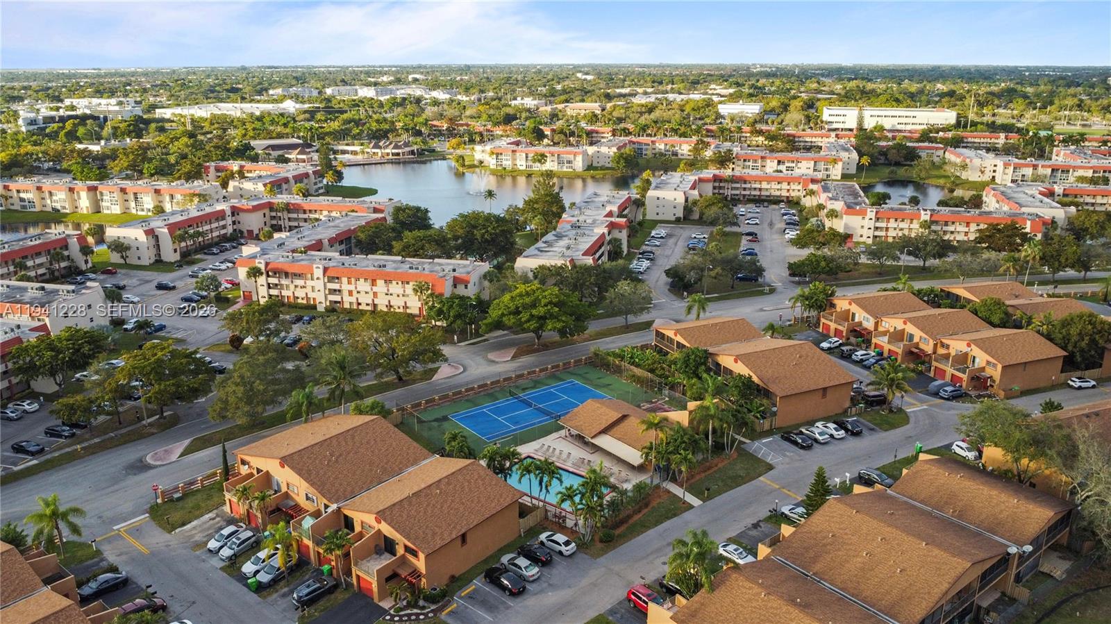 FAIRWAYS OF SUNRISE - Residential