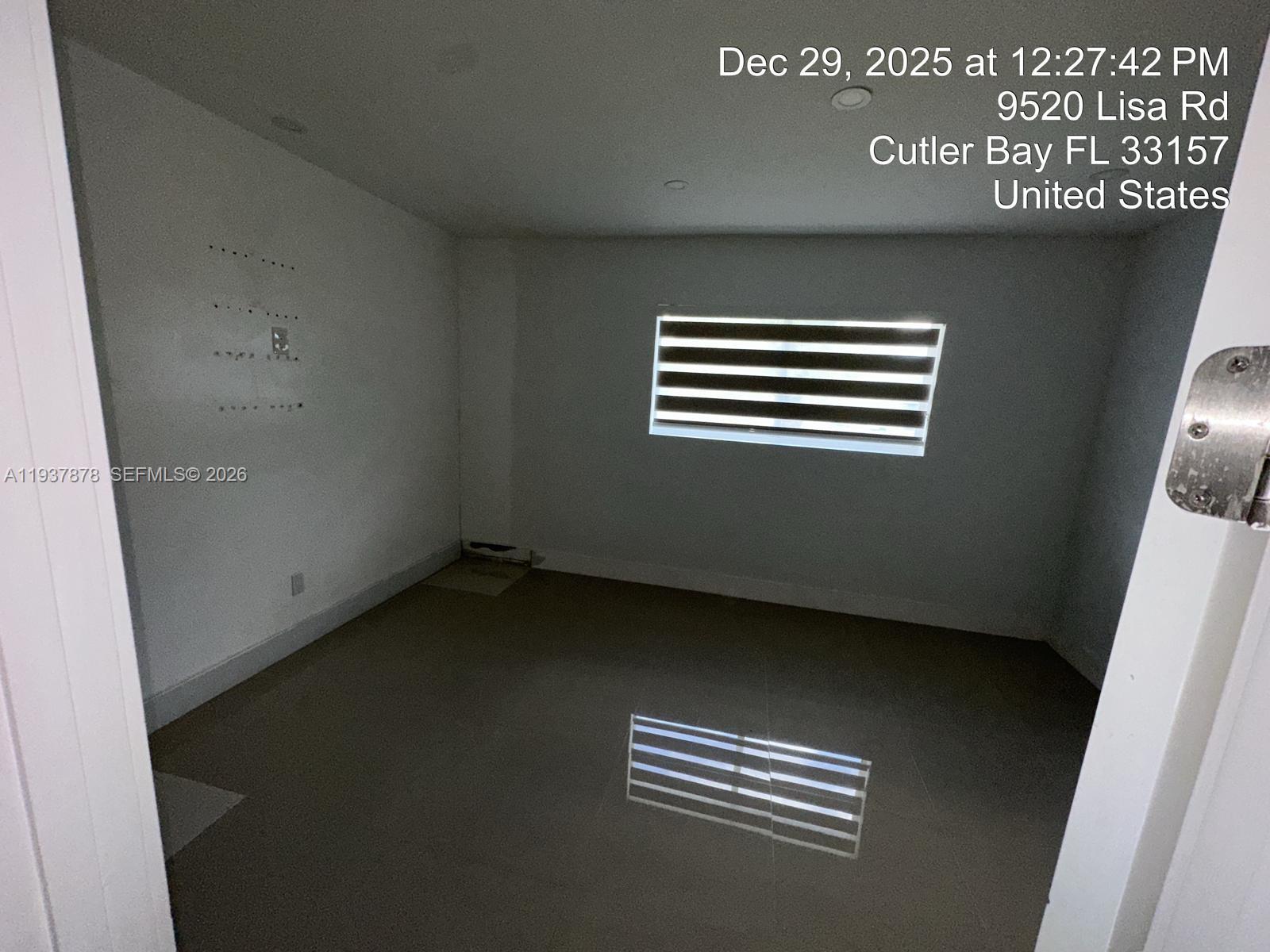 PINE TREE MANOR SEC 1 - Residential