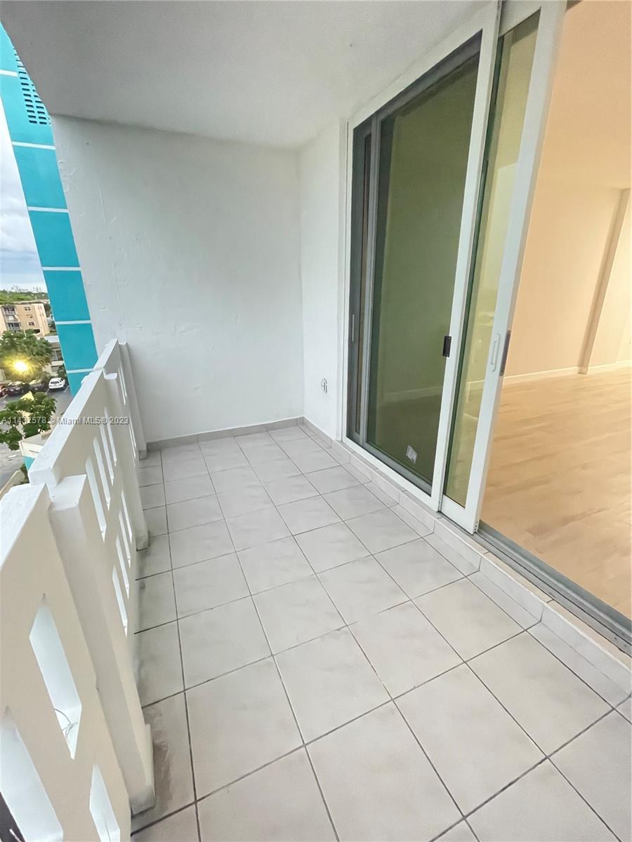 HILLCREST EAST NO 20 COND - Residential