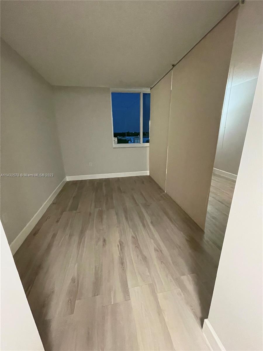 HILLCREST EAST NO 20 COND - Residential