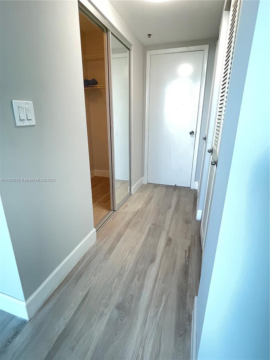 HILLCREST EAST NO 20 COND - Residential