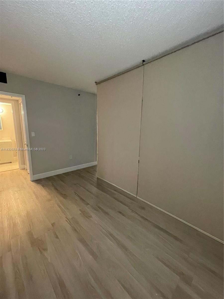HILLCREST EAST NO 20 COND - Residential