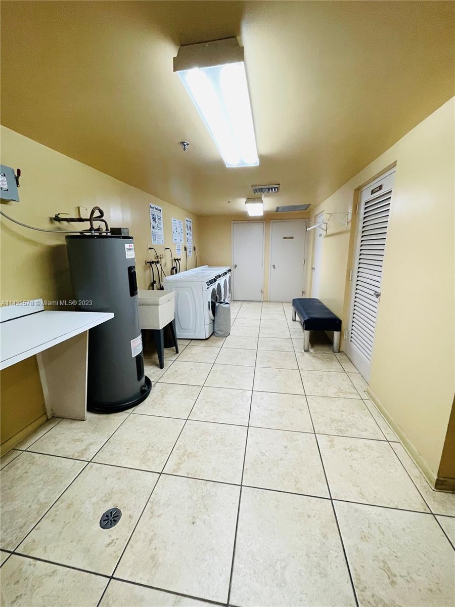 HILLCREST EAST NO 20 COND - Residential