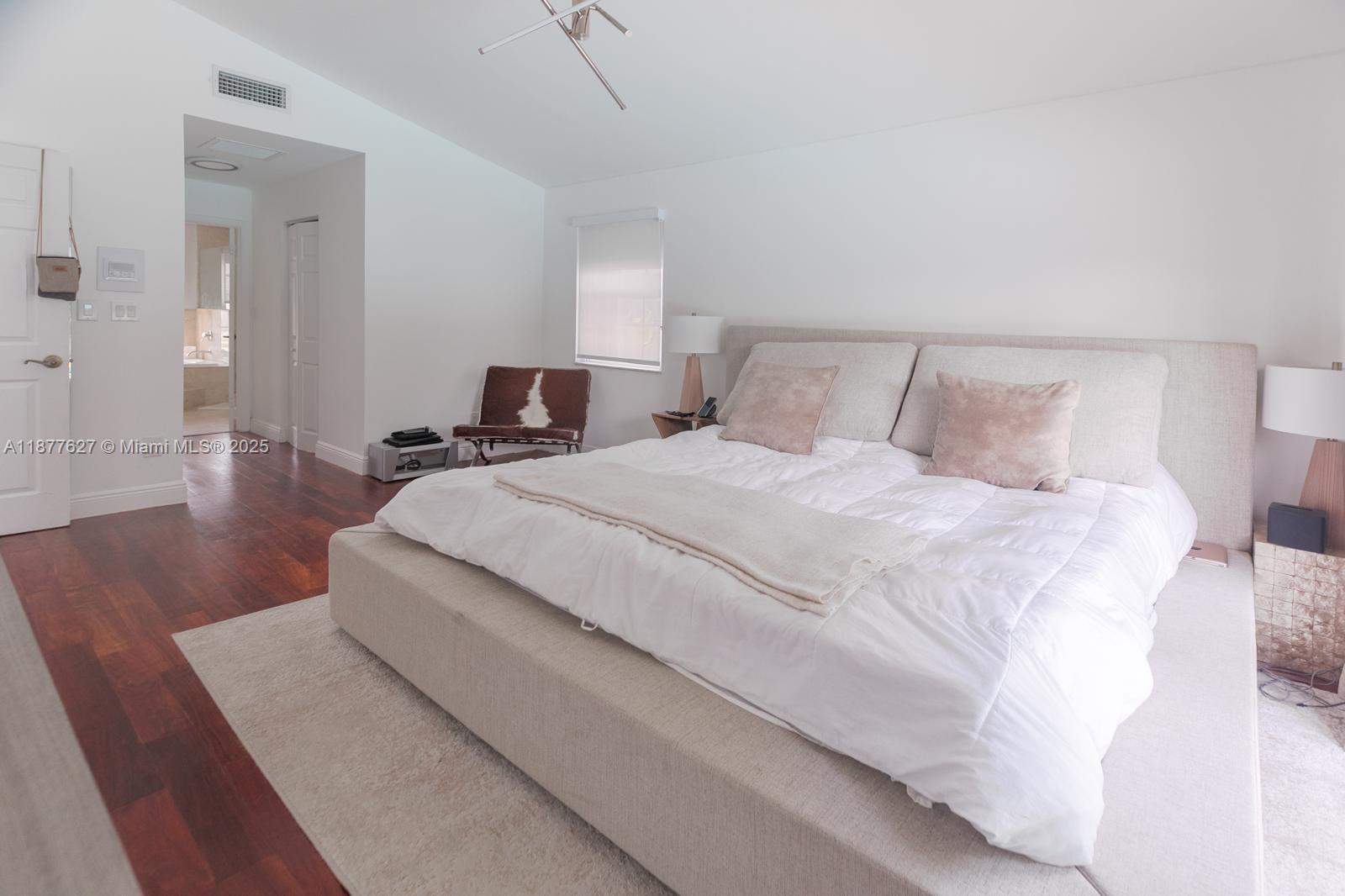 LAKES BY THE BAY SEC 7 - Residential