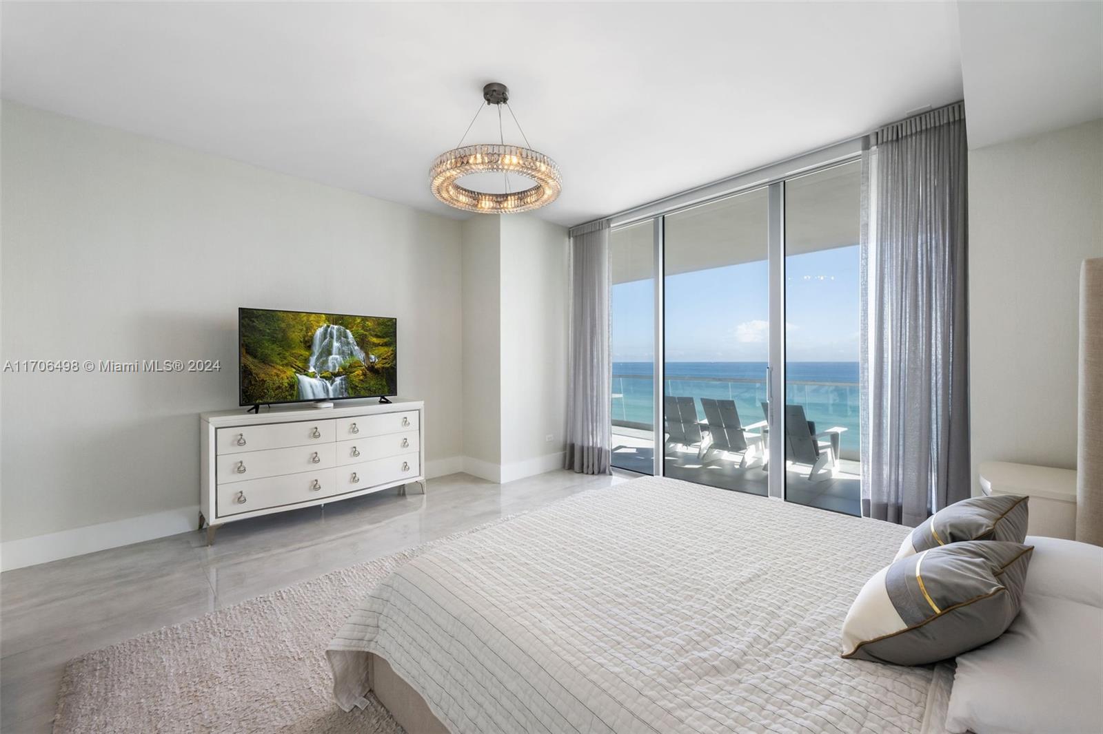 NORTH BISCAYNE BEACH AMEN - Residential