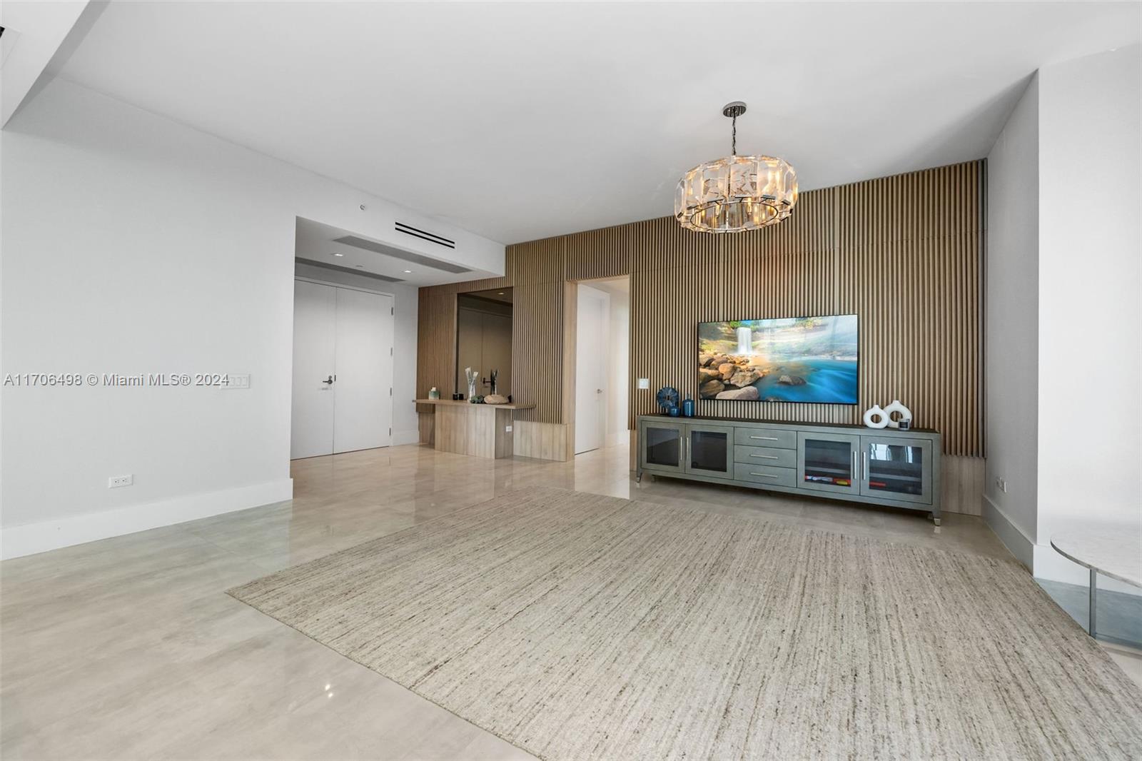 NORTH BISCAYNE BEACH AMEN - Residential