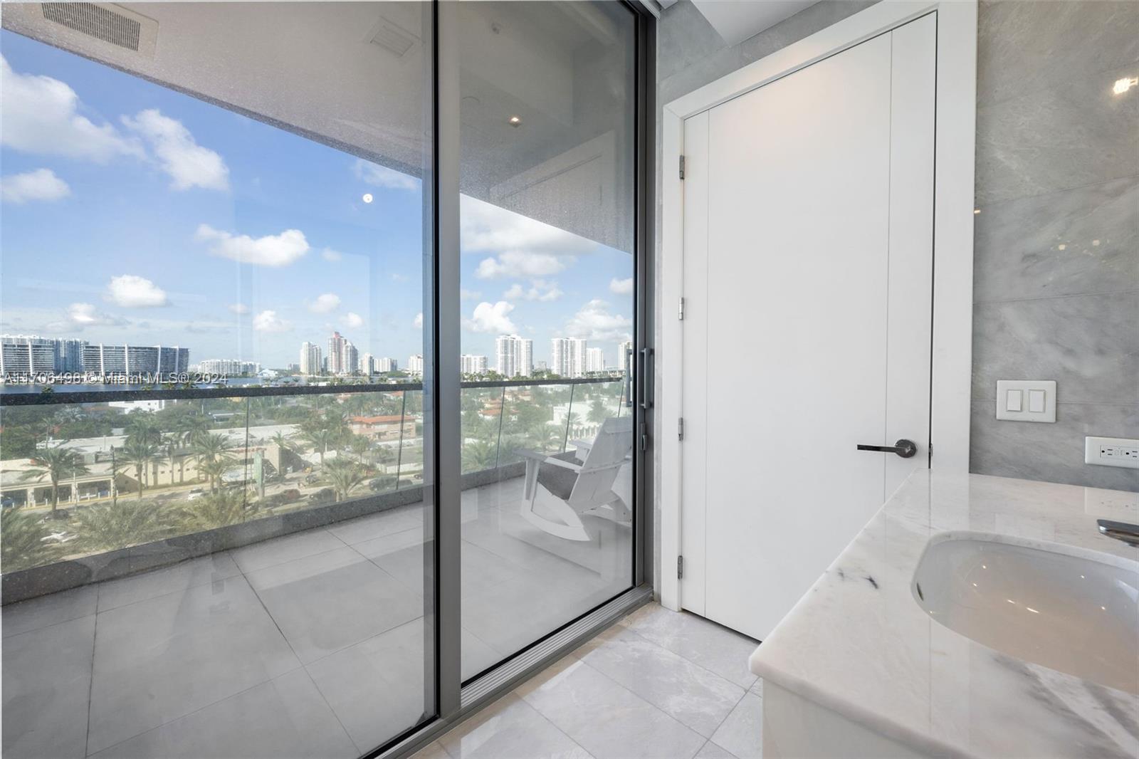 NORTH BISCAYNE BEACH AMEN - Residential