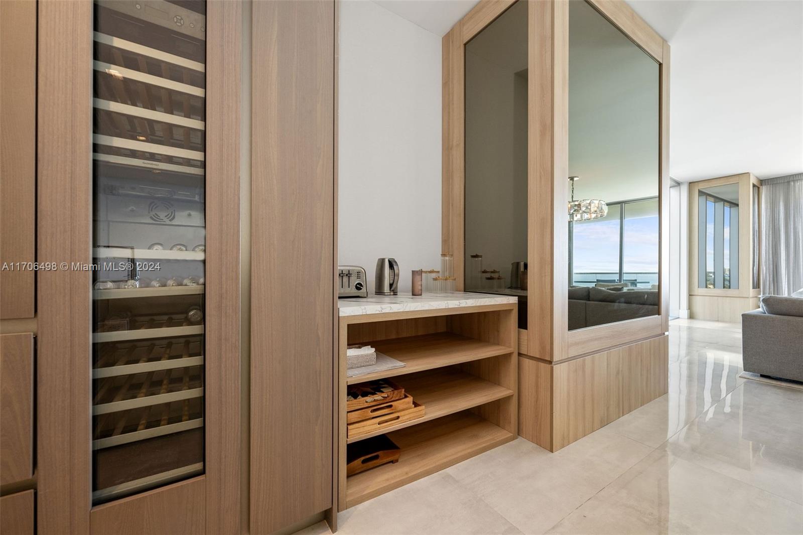 NORTH BISCAYNE BEACH AMEN - Residential