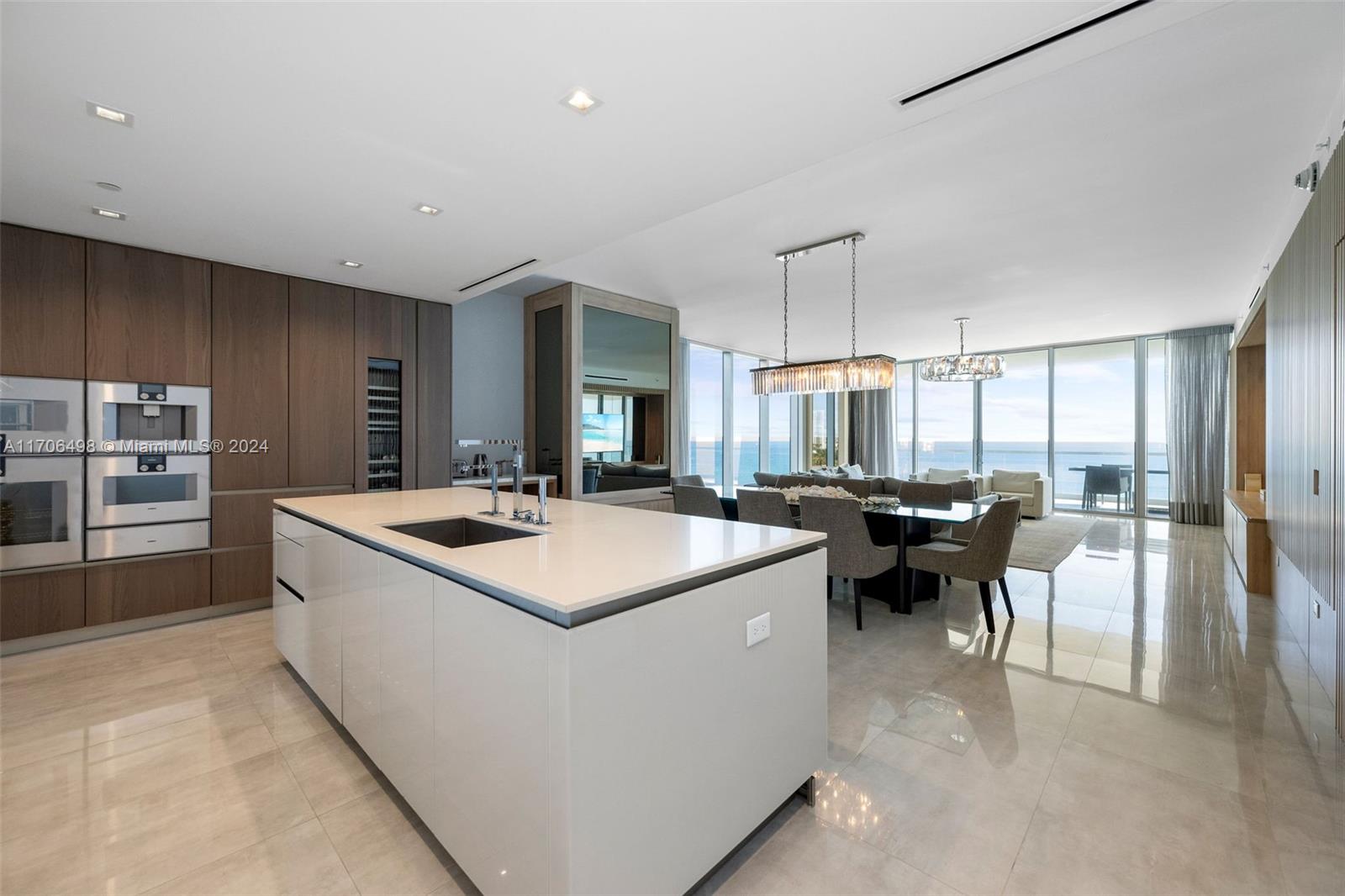 NORTH BISCAYNE BEACH AMEN - Residential
