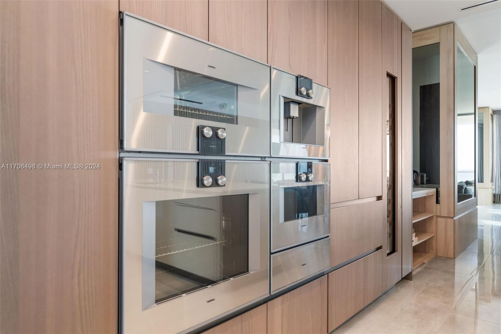NORTH BISCAYNE BEACH AMEN - Residential