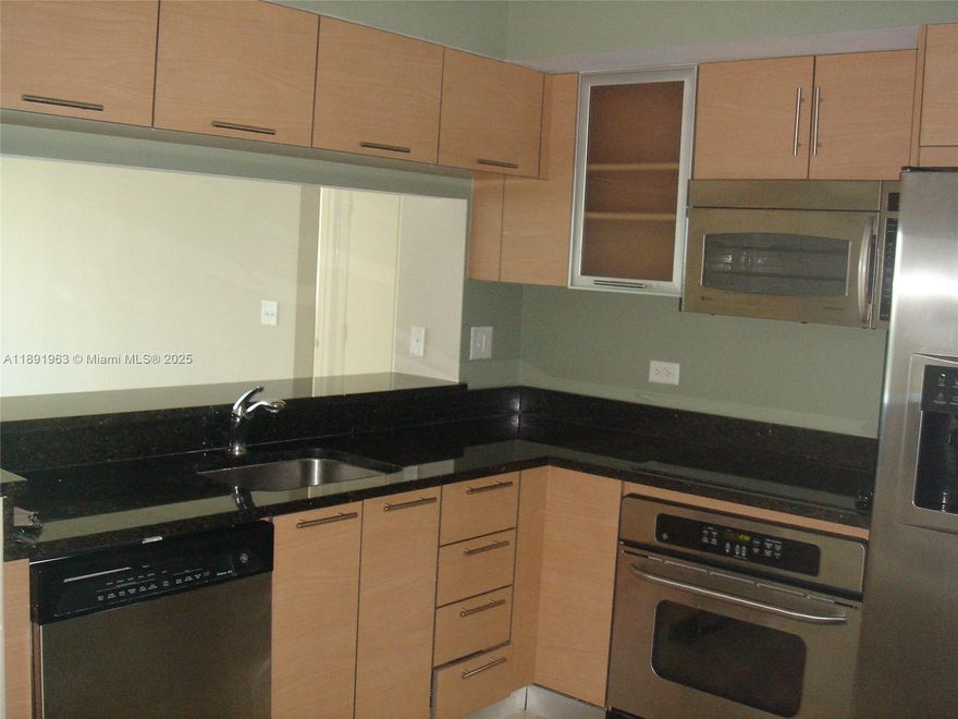 Located in the heart of Brickell, this elegant 2-bedroom, 2-bathroom apartment offers stunning views of the Miami River and city skyline. The unit features a modern open layout, a gourmet kitchen with stainless steel appliances, granite countertops, and floor-to-ceiling windows that fill the space with natural light. 
Brickell on the River provides luxury amenities including a riverside pool, fully equipped fitness center, sauna, spa, business center, valet parking, and 24-hour security. Its prime location next to Brickell City Centre and the Metromover station offers unmatched convenience to restaurants, shops, and vibrant nightlife