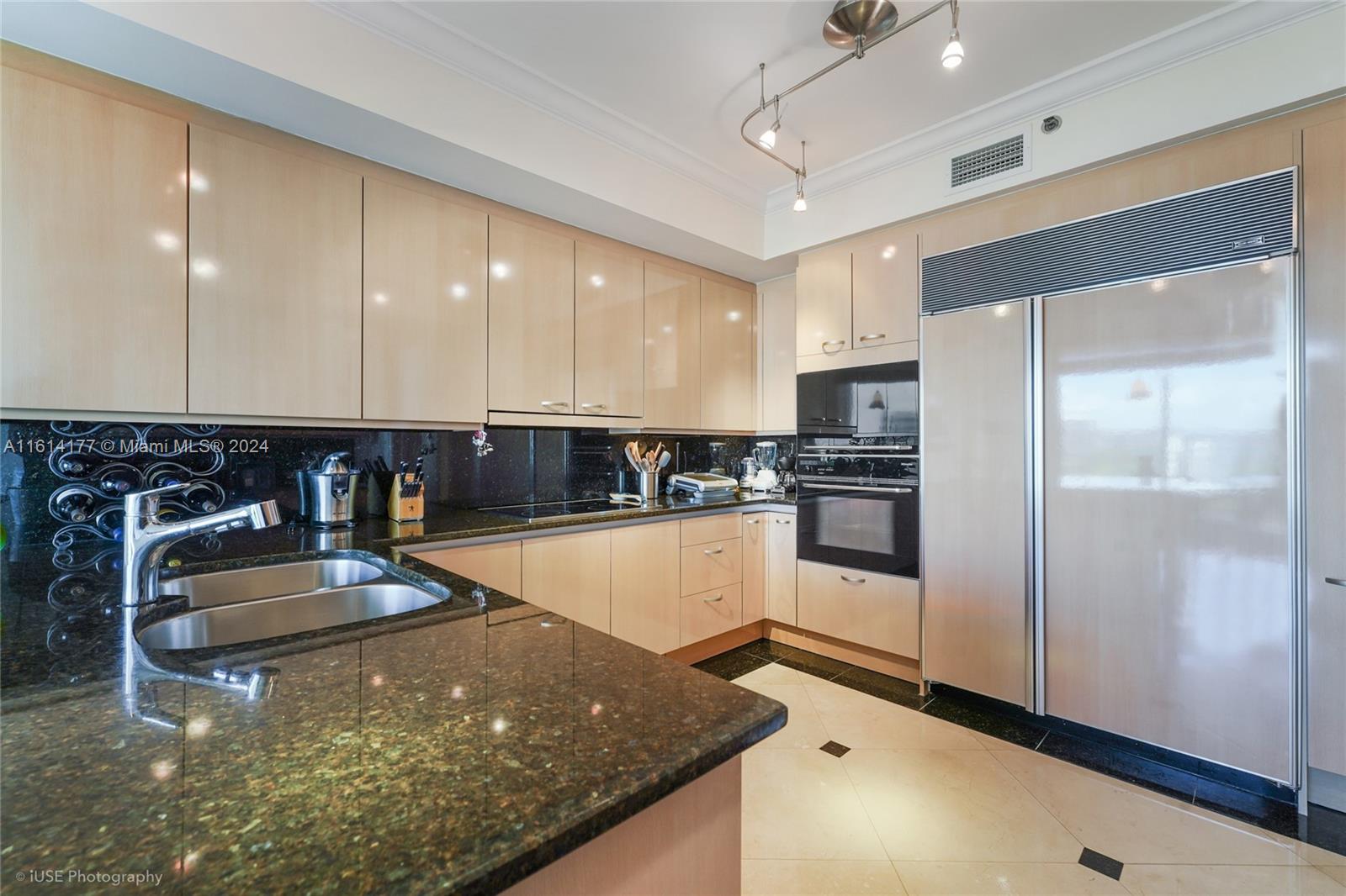 OCEAN TOWER TWO CONDO - Residential