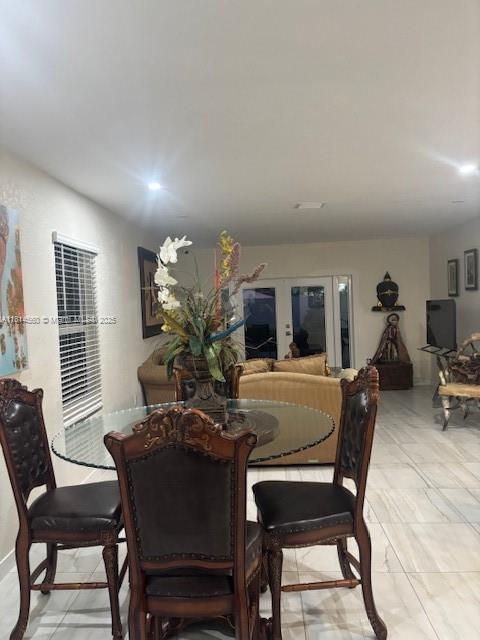 ROYAL HOMES WEST - Residential