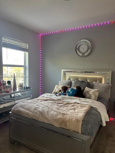 ROYAL HOMES WEST - Residential