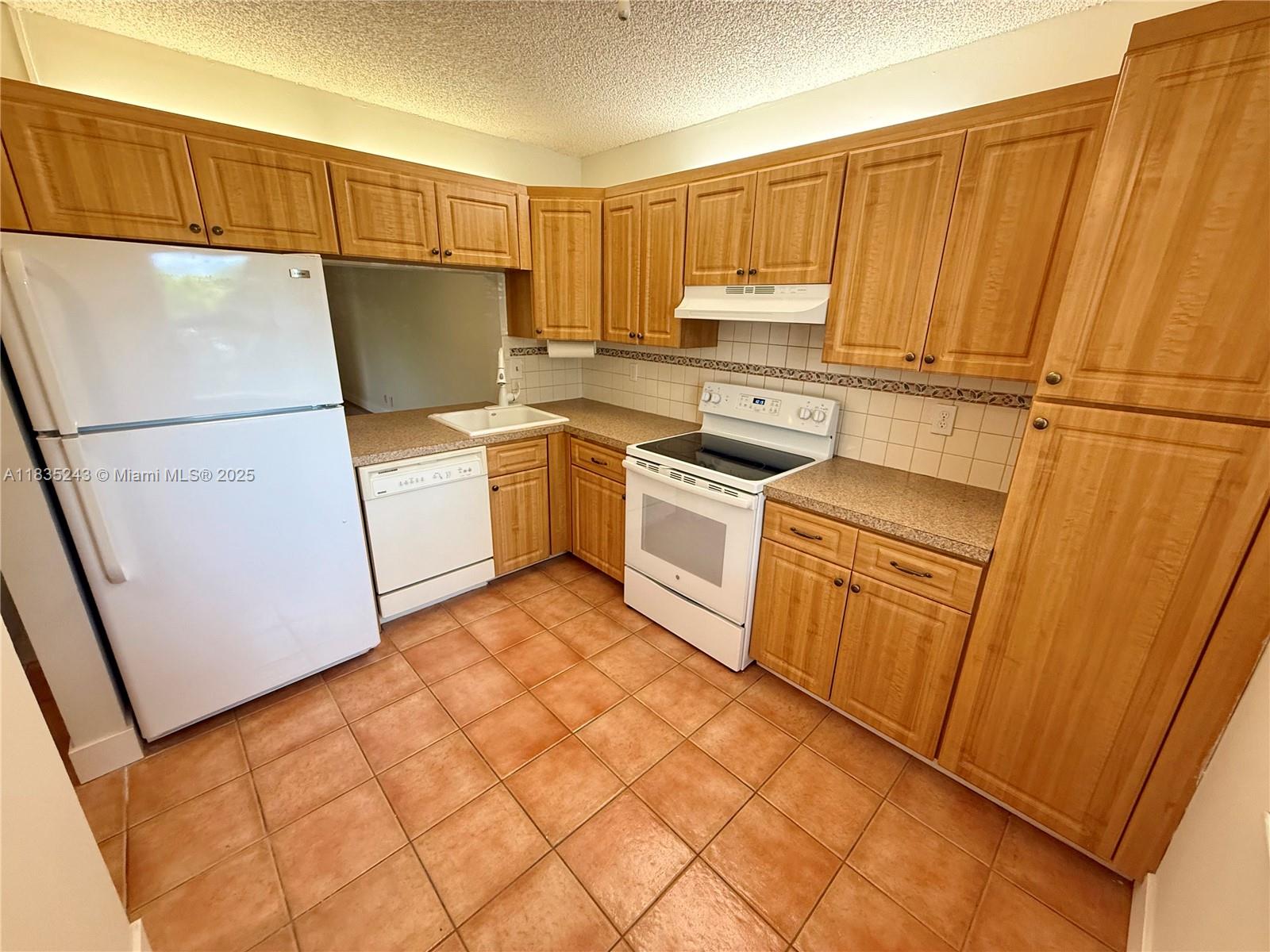 3864 N Carambola Cir N 2959