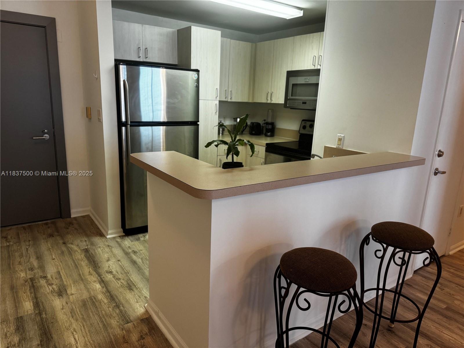 185 SE 14th Ter 1812