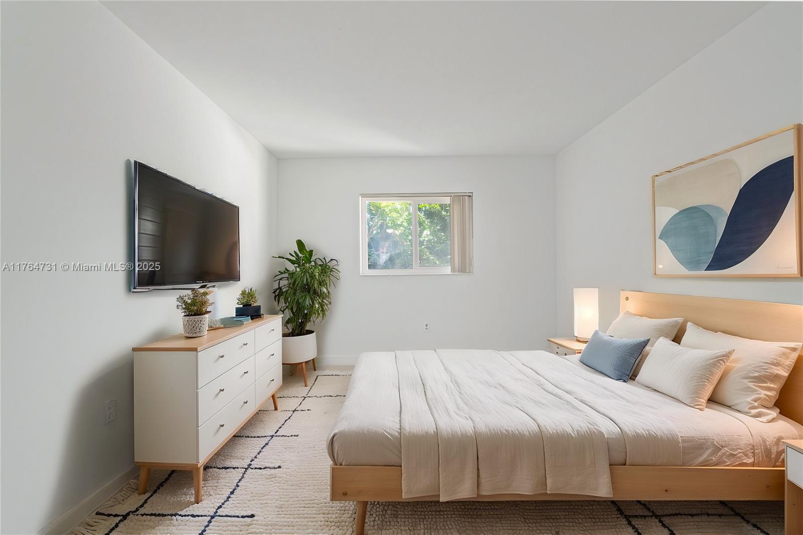 PUERTA DEL SOL CONDO - Residential