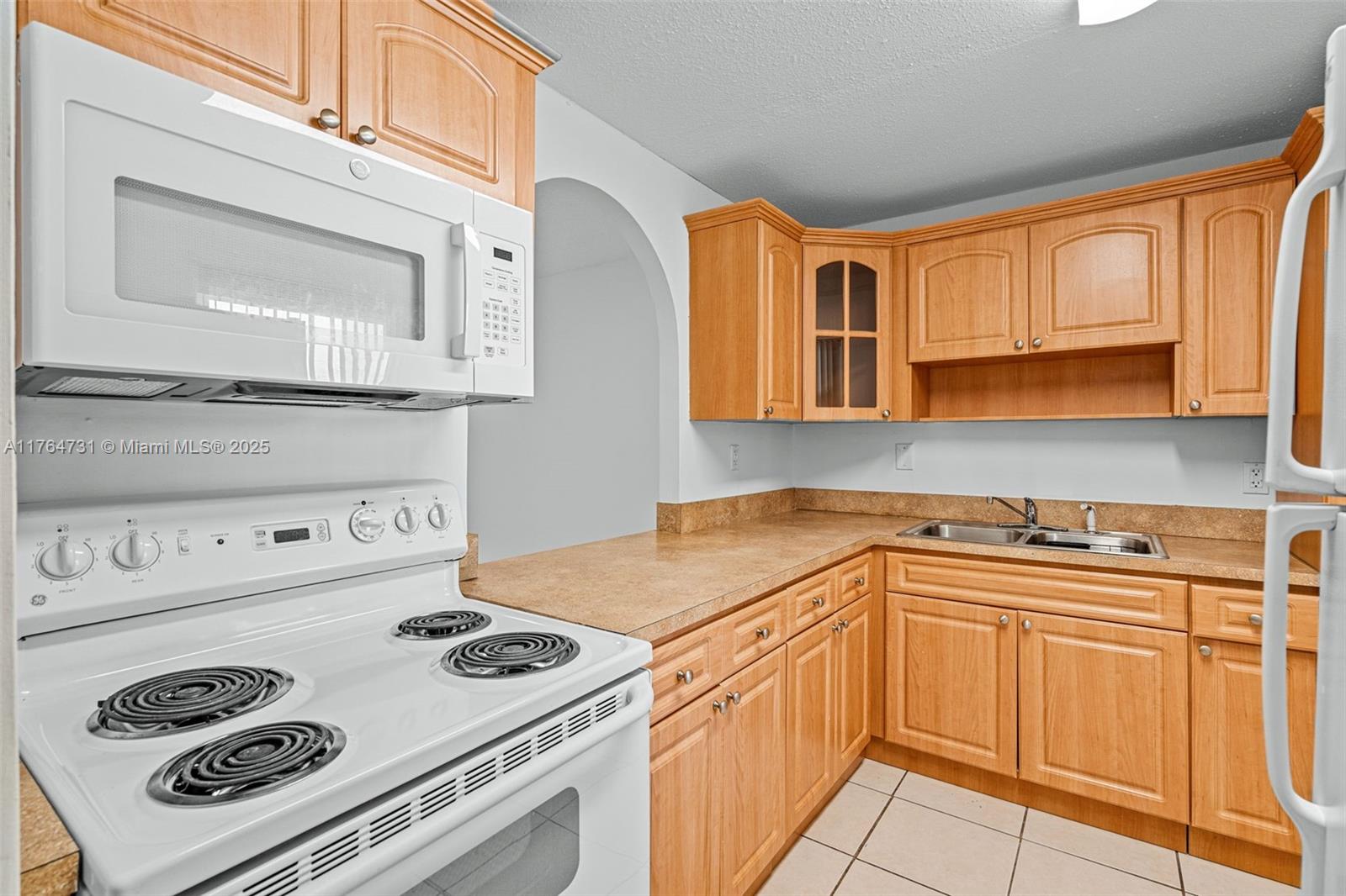 PUERTA DEL SOL CONDO - Residential