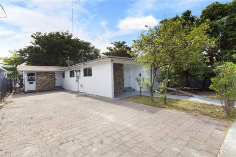 26 NW 34th Ter 26 Miami FL 33127