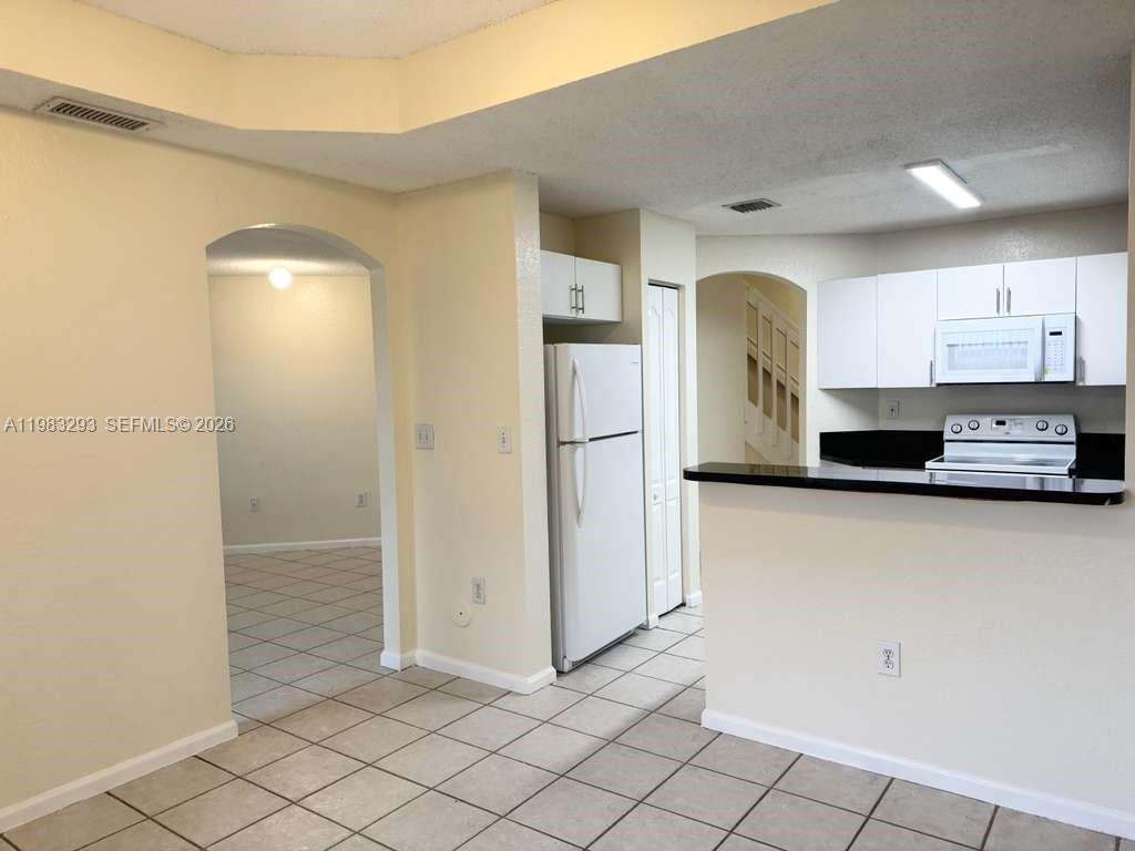 BONITA VILLAS CONDO - Residential Lease