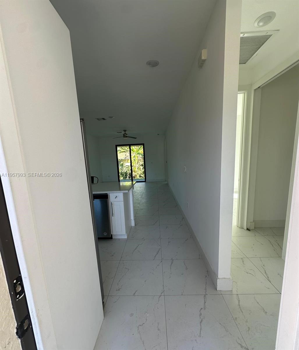 4660/4662 SW 26TH ST