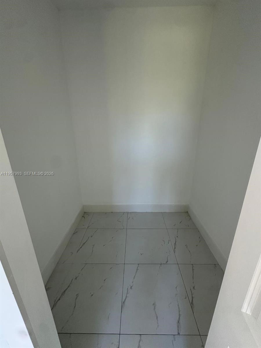 LEHIGH ESTATES - Residential Income