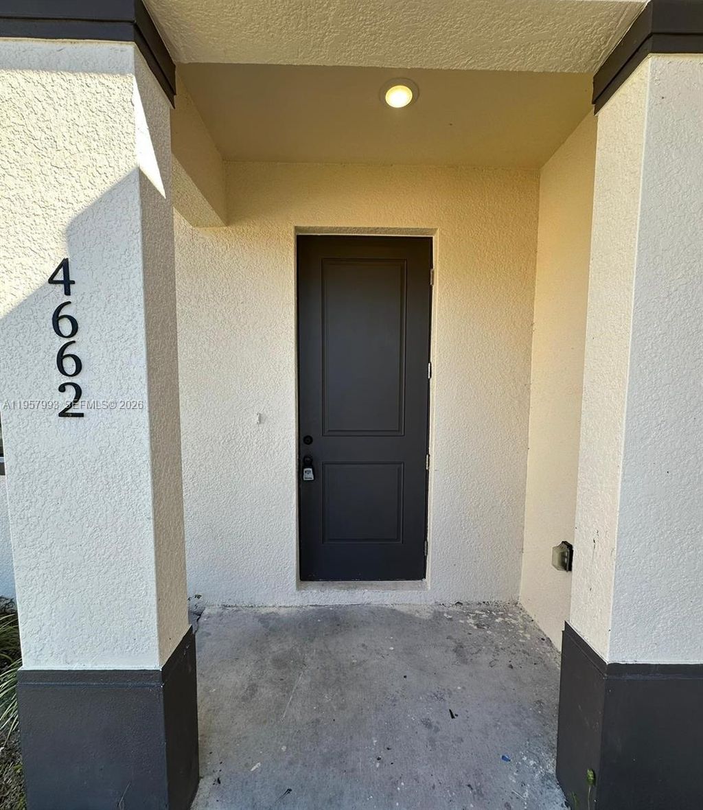 Photo of 4660/4662 SW 26th St, Lehigh Acres, FL 33973 (MLS # A11957993)