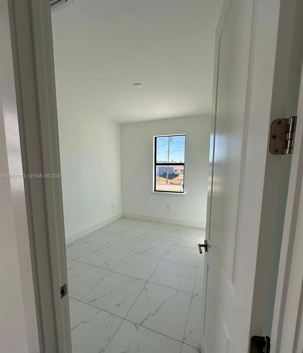 LEHIGH ESTATES - Residential Income