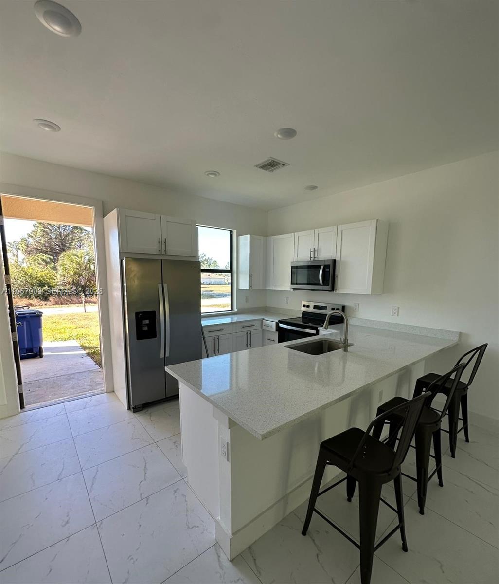 LEHIGH ESTATES - Residential Income