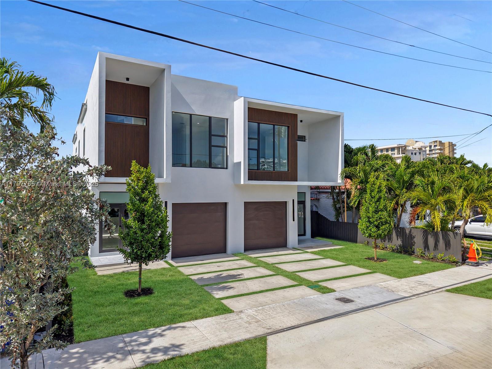 2837 SW 25th St