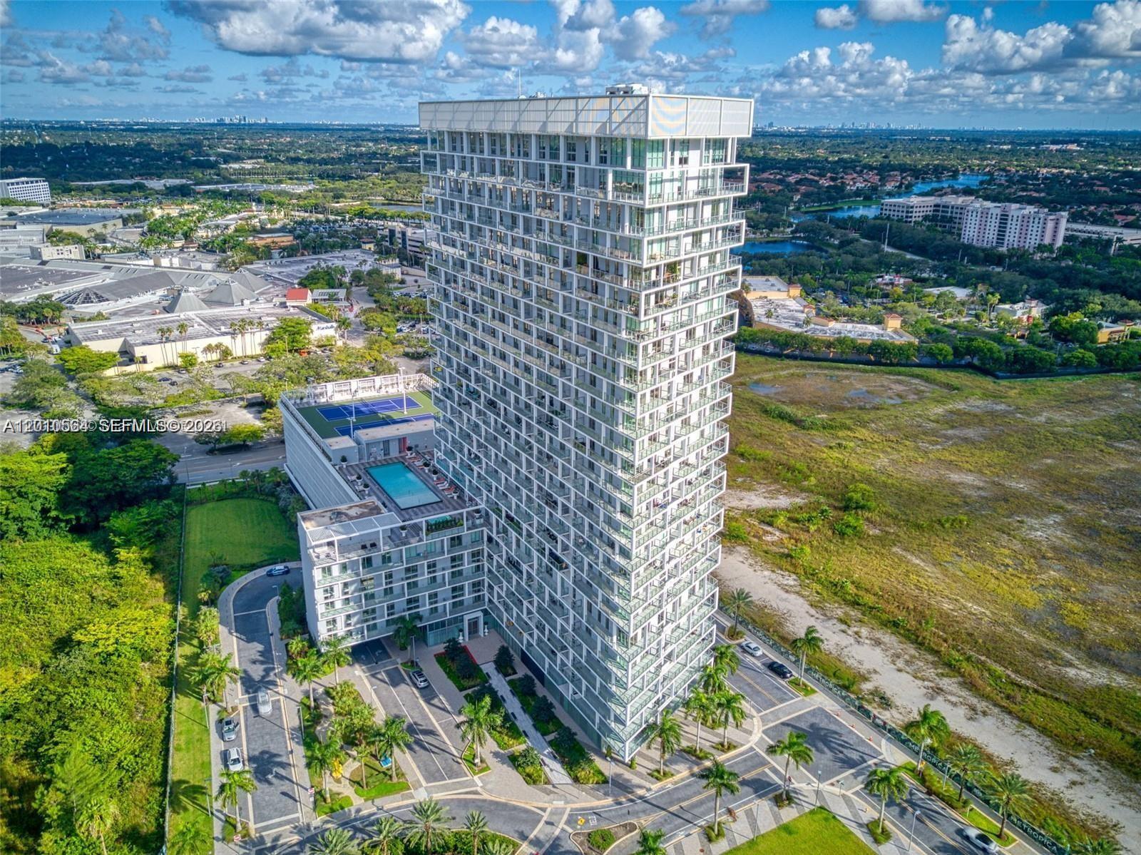 METROPICA NORTH TOWER ONE - Residential
