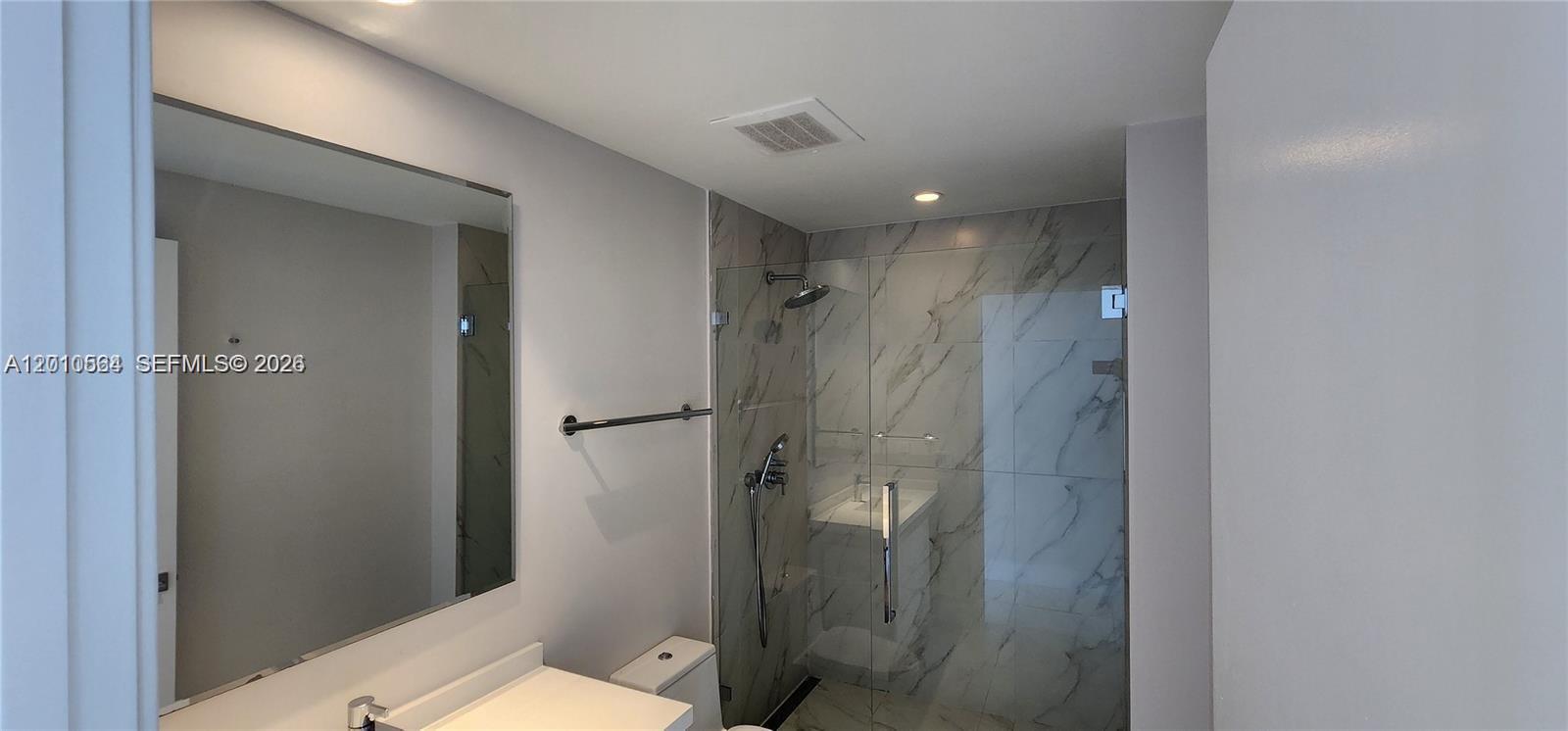 METROPICA NORTH TOWER ONE - Residential