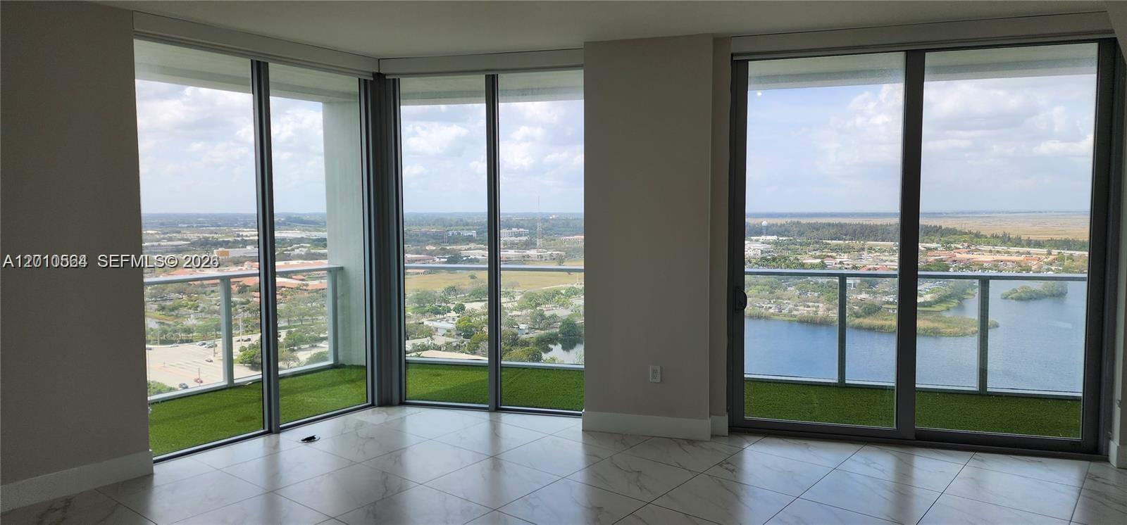 METROPICA NORTH TOWER ONE - Residential