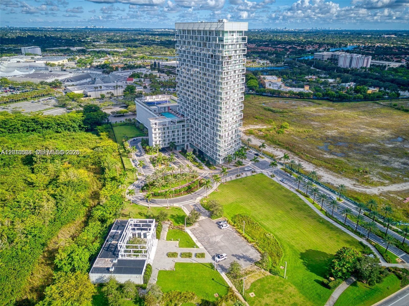 METROPICA NORTH TOWER ONE - Residential