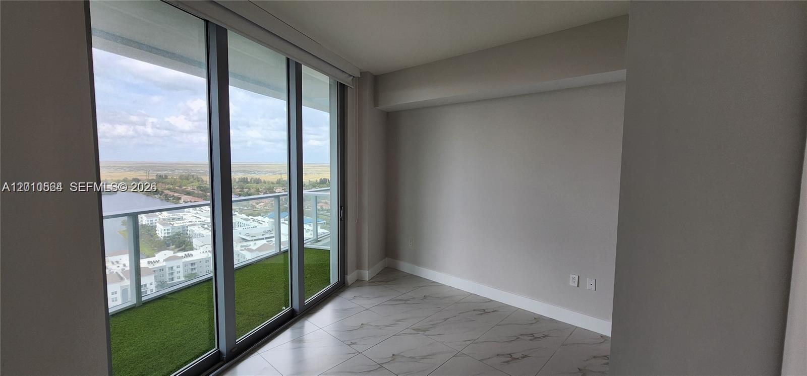 METROPICA NORTH TOWER ONE - Residential