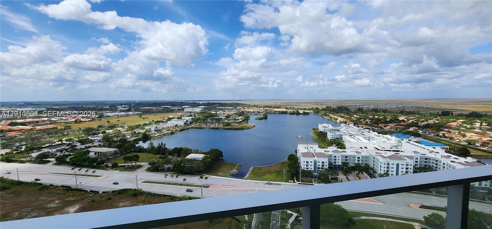 METROPICA NORTH TOWER ONE - Residential