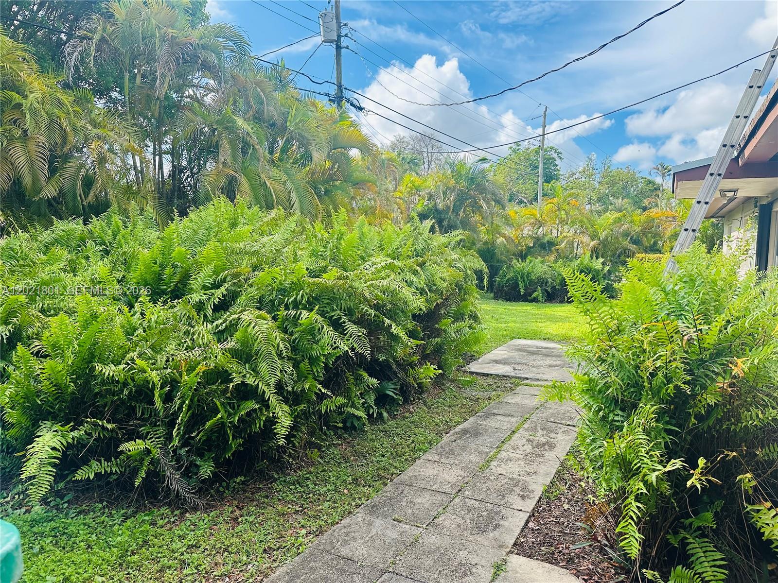 HEFTLER HOMES SUNSET PARK - Residential