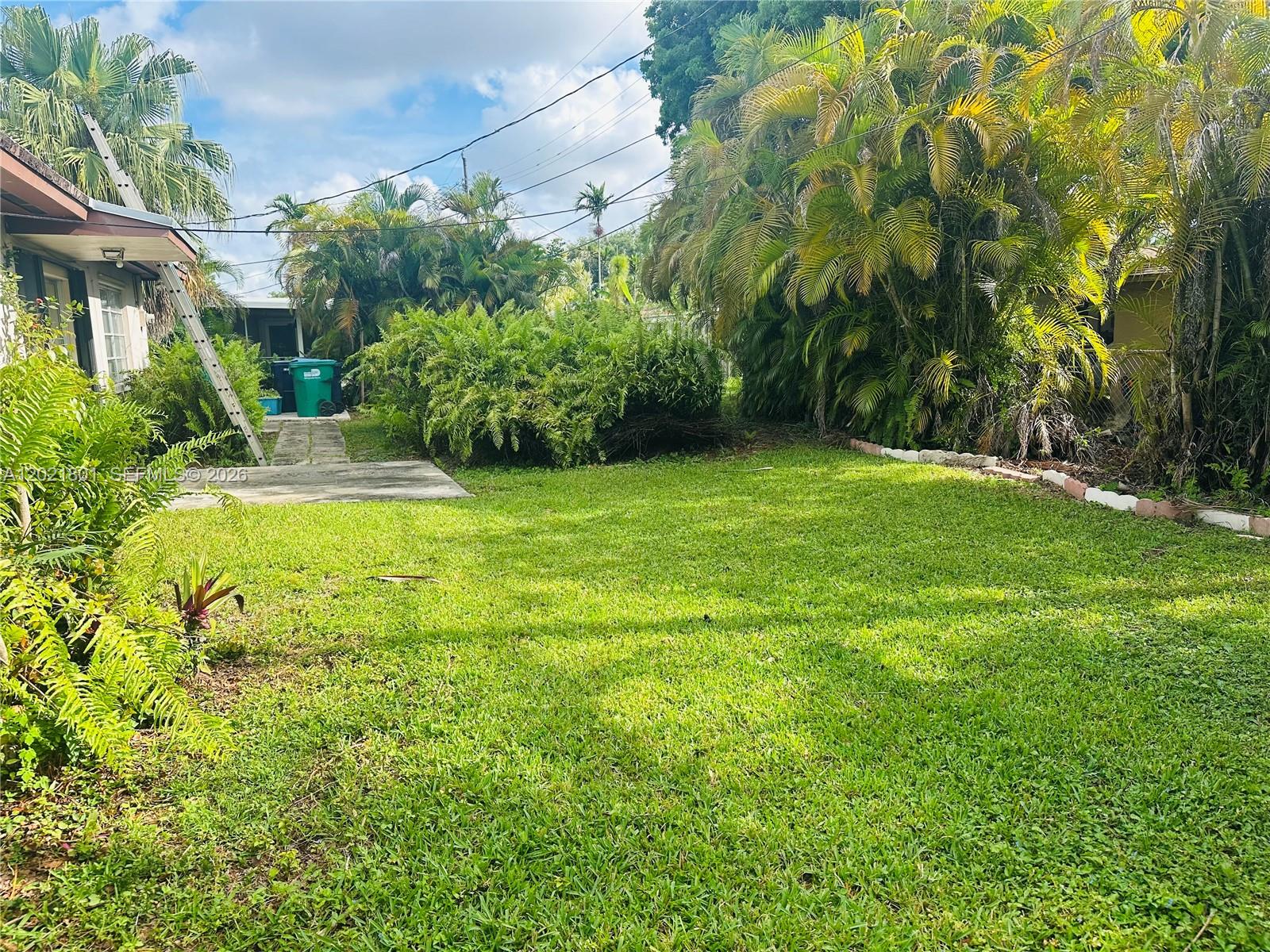 HEFTLER HOMES SUNSET PARK - Residential