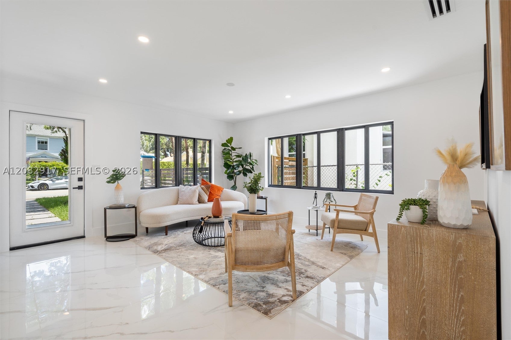 94 NW 48th St 0