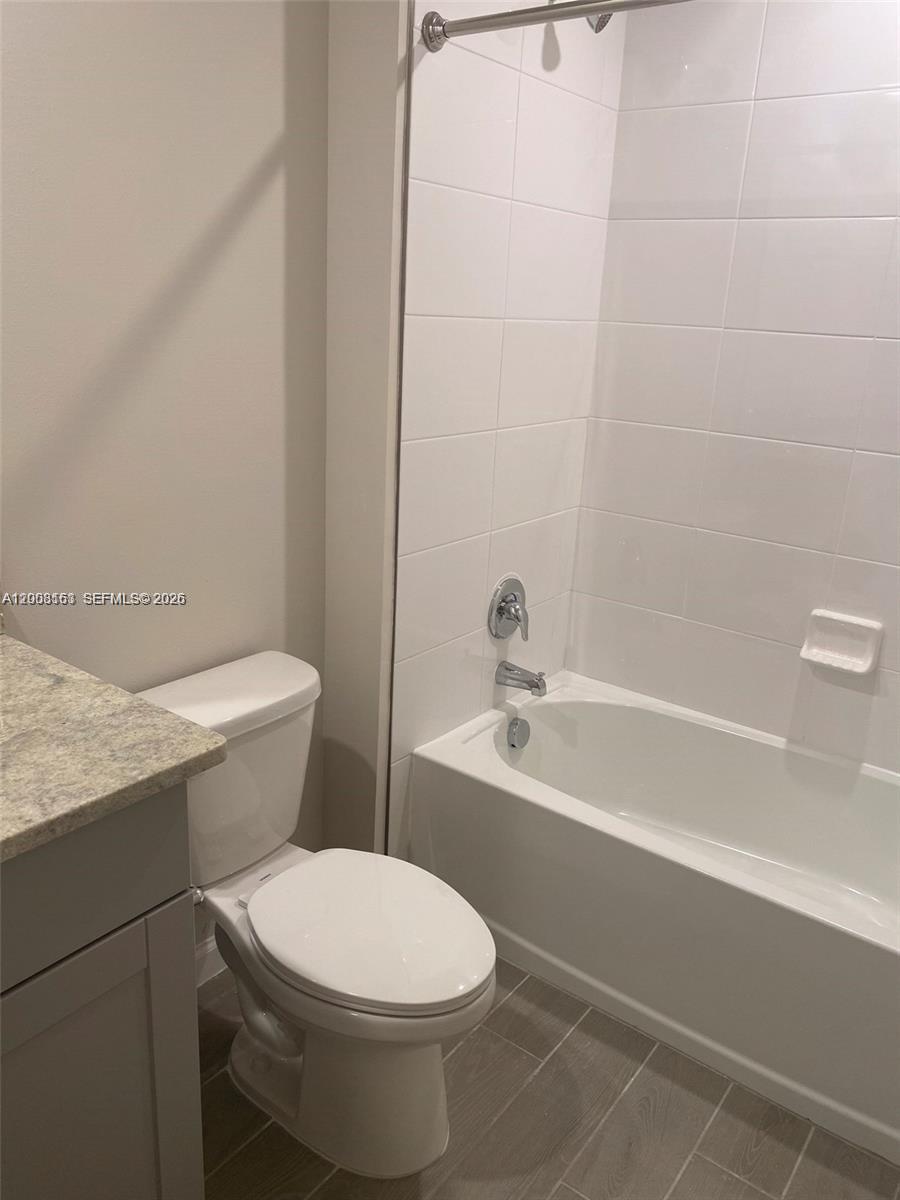 ENCLAVE AT MANGONIA PARK - Residential