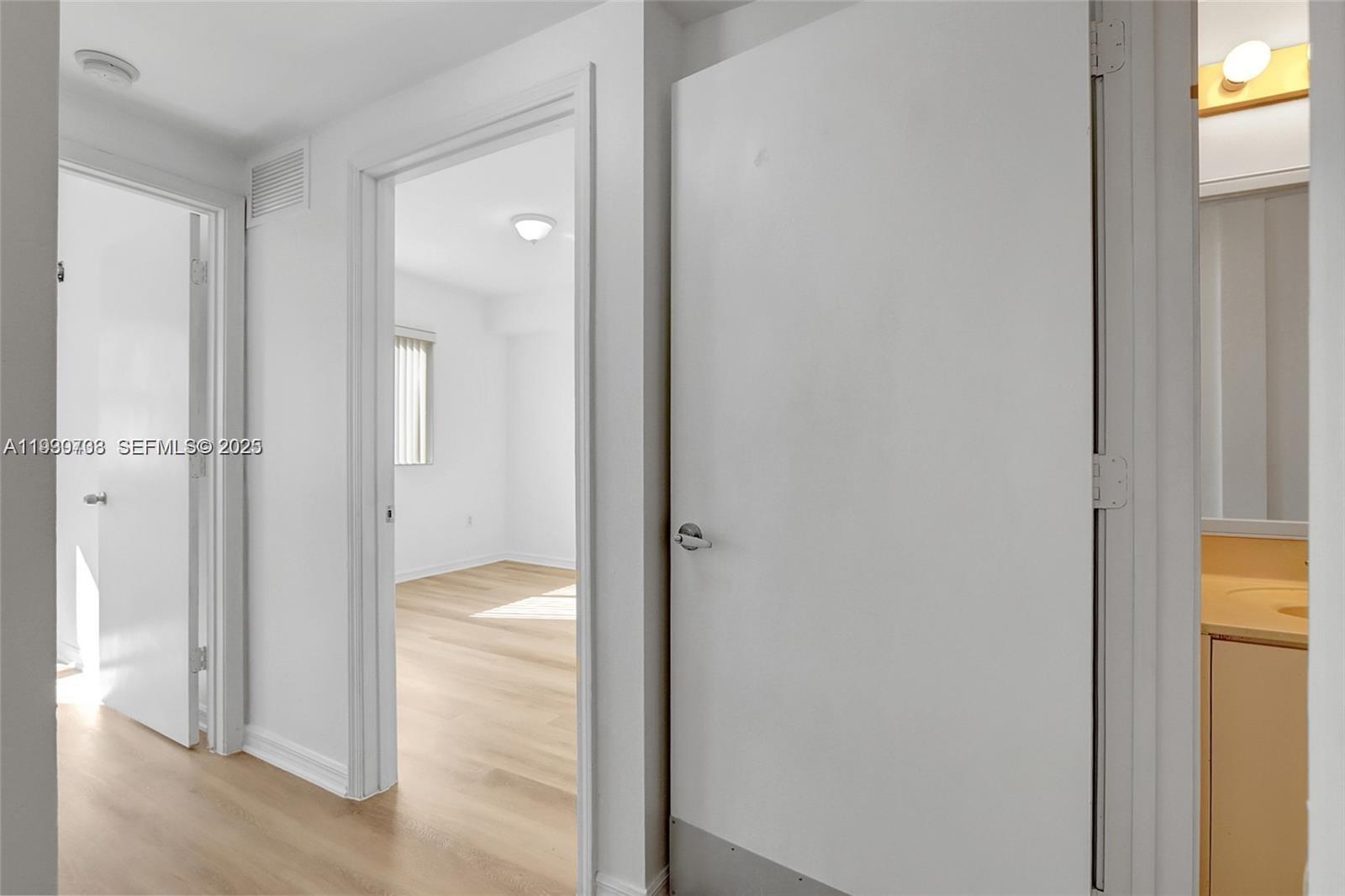 PARADISE POINTE CONDO - Residential Lease