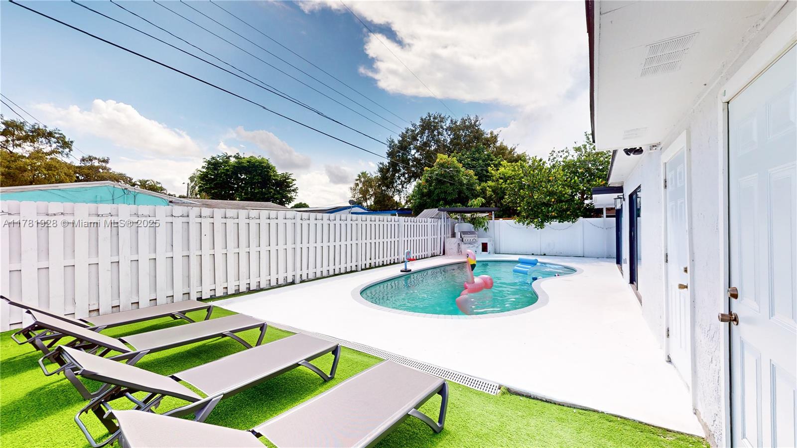 Rental Property at 6630 Cody St, Hollywood, Broward County, Florida - Bedrooms: 4 
Bathrooms: 3  - $4,750 MO.