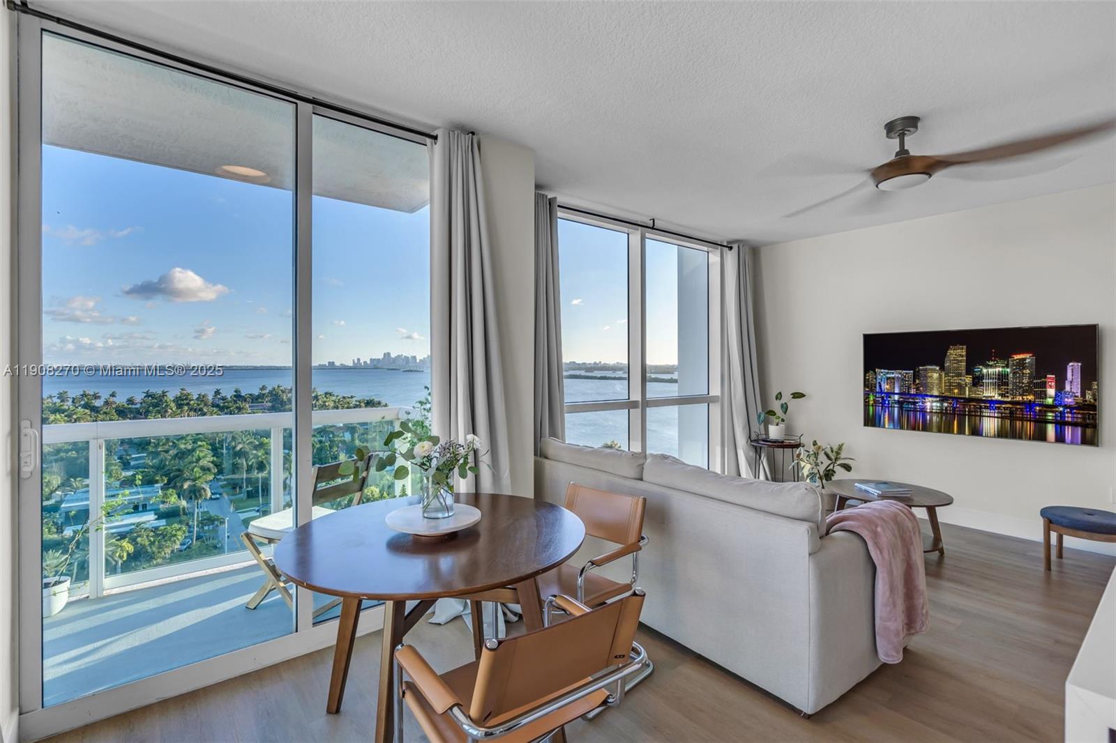 360 CONDO A - Residential