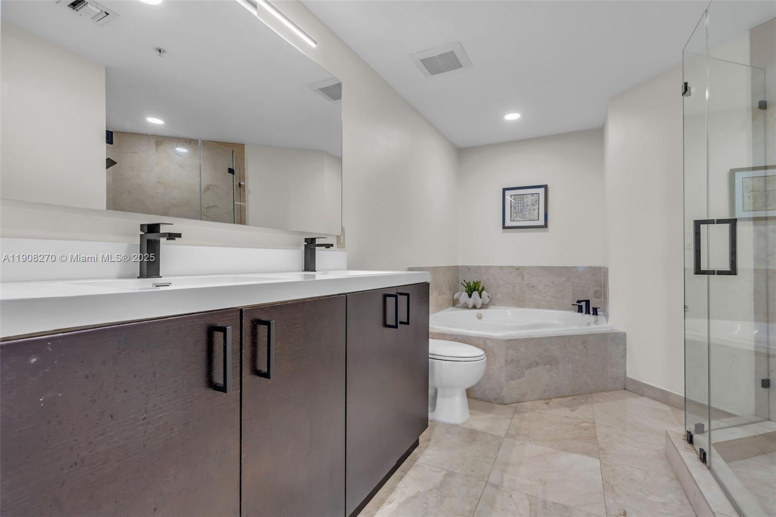 360 CONDO A - Residential