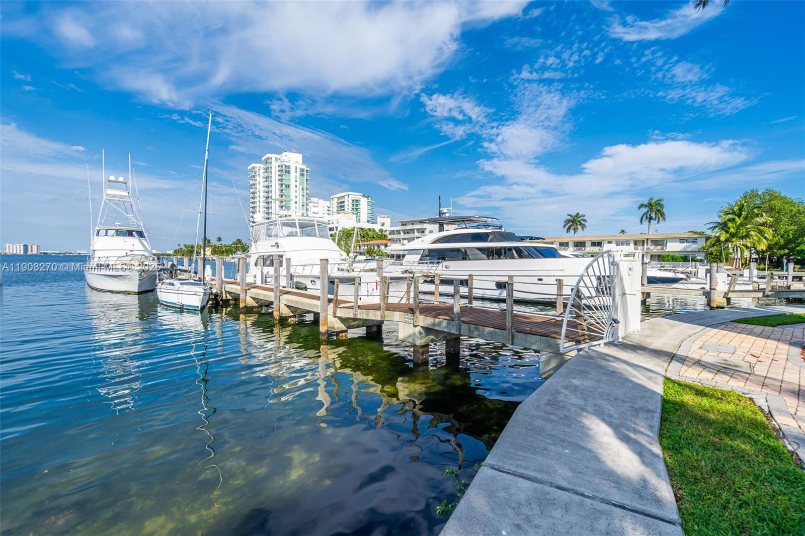 360 CONDO A - Residential