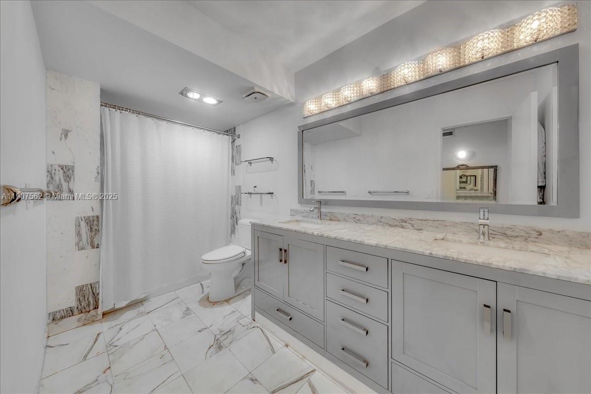 BALMORAL CONDO - Residential