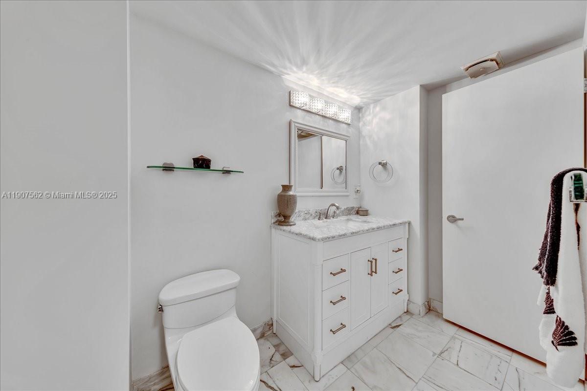 BALMORAL CONDO - Residential