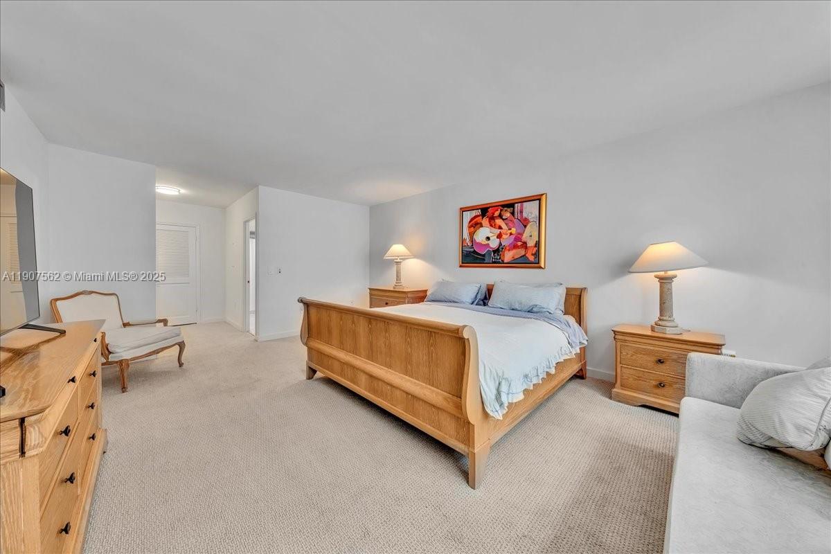 BALMORAL CONDO - Residential