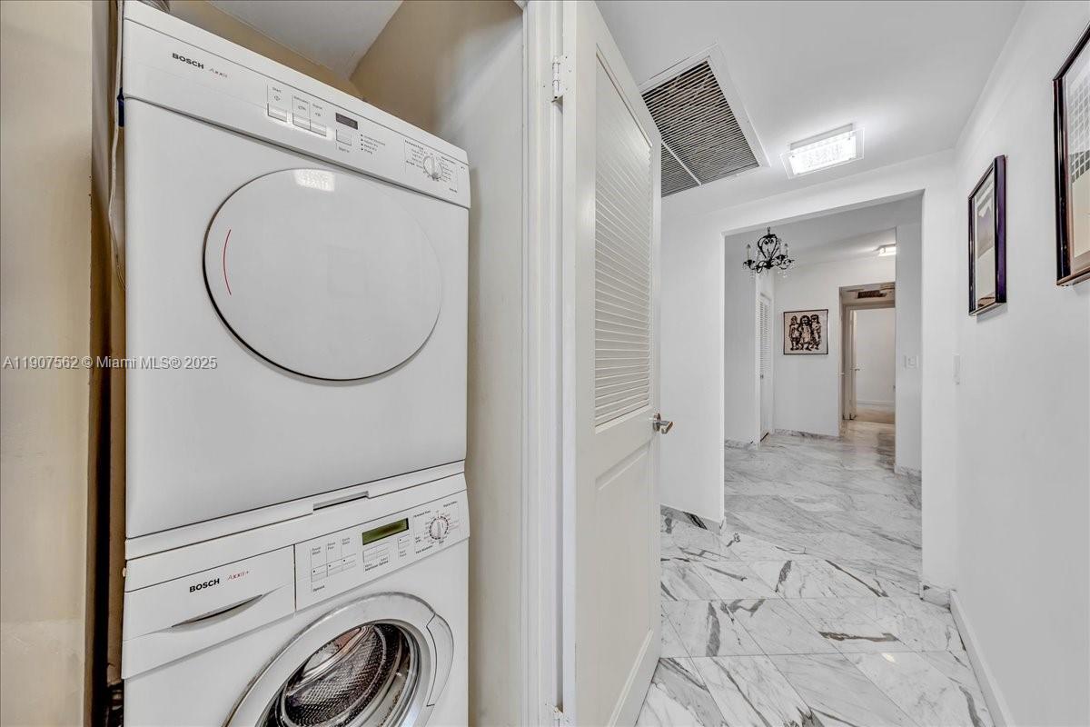 BALMORAL CONDO - Residential